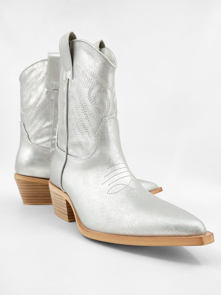 Zahara Foil Cowgirl Booties - Silver